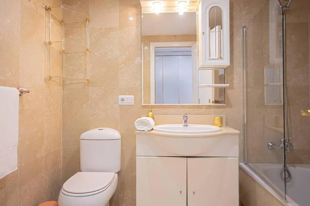Marbella, Acogedor Apartamento. Spain